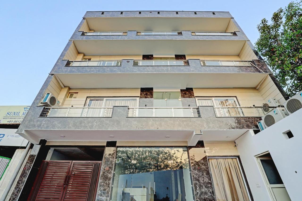 Collection O Hotel Aditya Palace Near Leisure Valley Park Gurgaon Extérieur photo