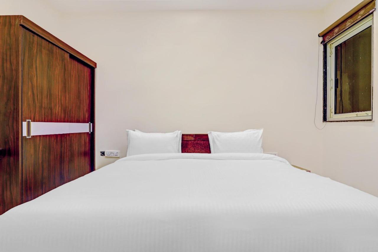 Collection O Hotel Aditya Palace Near Leisure Valley Park Gurgaon Extérieur photo